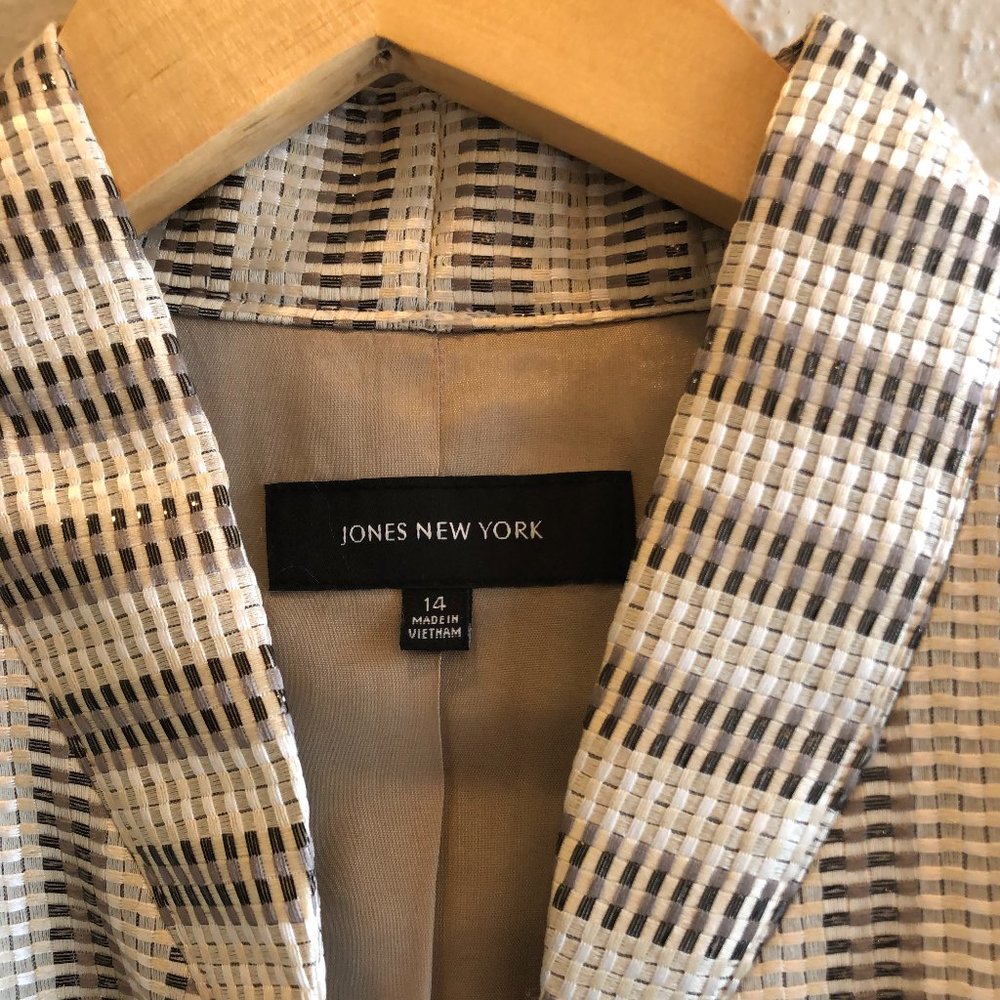 Jones New York | Career Classic Blazer | Size 14 - Picture 3 of 3